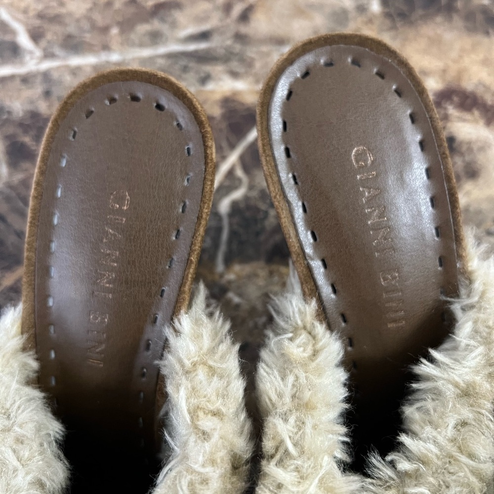 Gianni Bini Brown Suede Shearling Mule Heels Western Buckle Clog Size 8 - Picture 7 of 7
